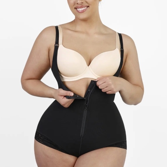 Fajas Bodysuit Shaper Black, Size Medium - Picture 1 of 11